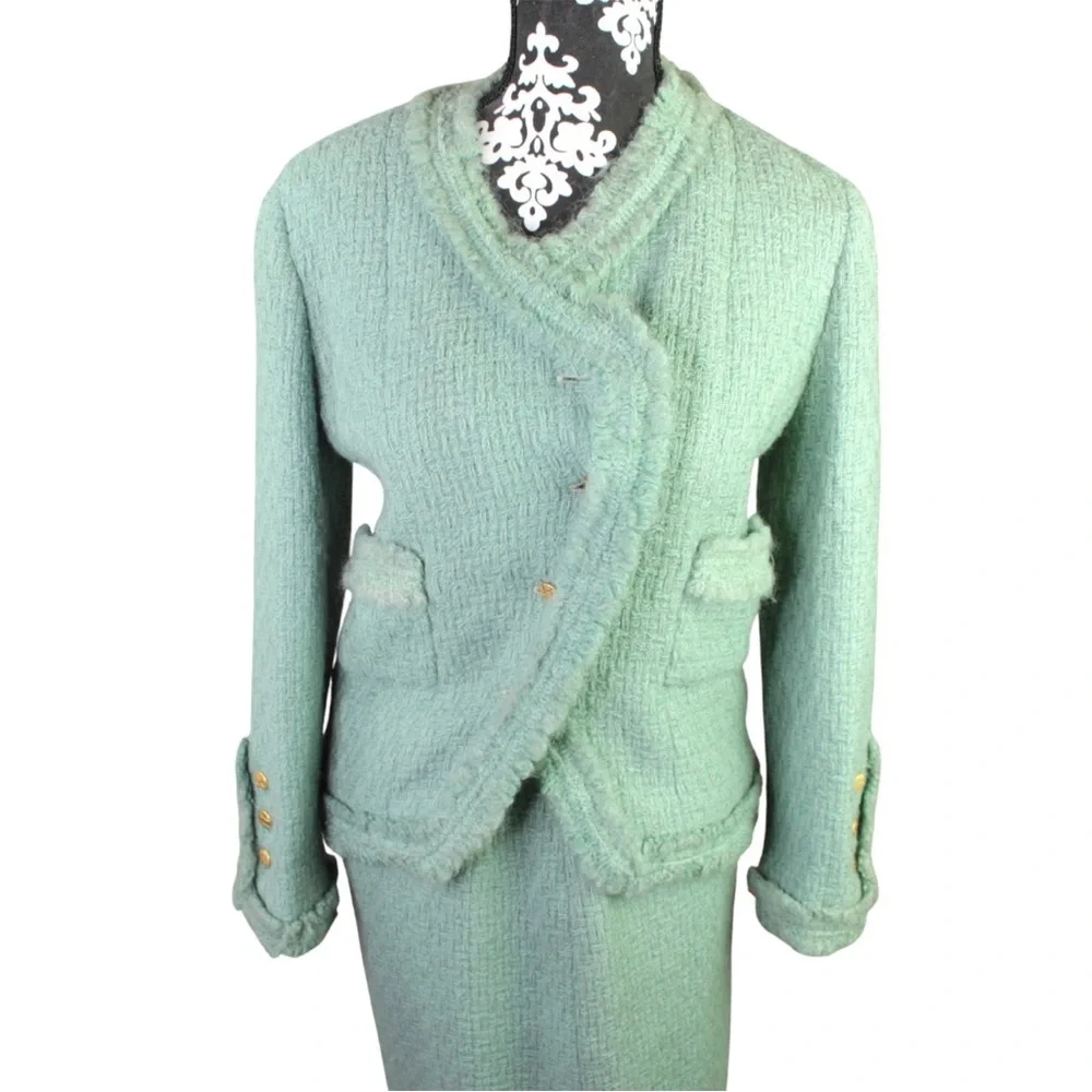 Chanel Boutique Skirt Suit Set Tweed Size 38 Jade Green 100% Wool Pocket